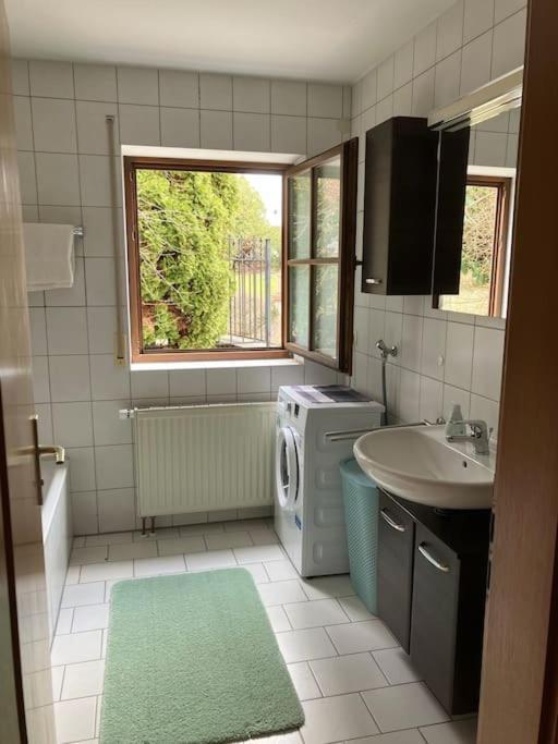 באלינגן Grosszuegige, Helle 3,5 Zimmer Wohnung מראה חיצוני תמונה